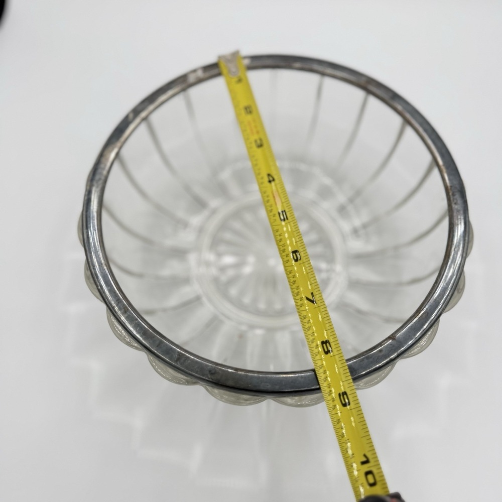 Vintage Clear Glass Serving Bowl Silver Tone Rim Scalloped Fruit Salad 9.5" - Picture 4 of 5